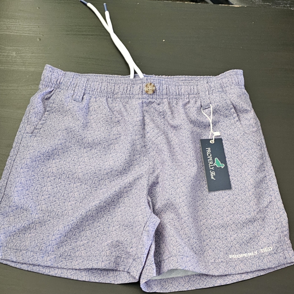 New properly tied mallard shorts